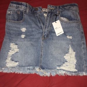 New with tags Forever 21 jean shirt